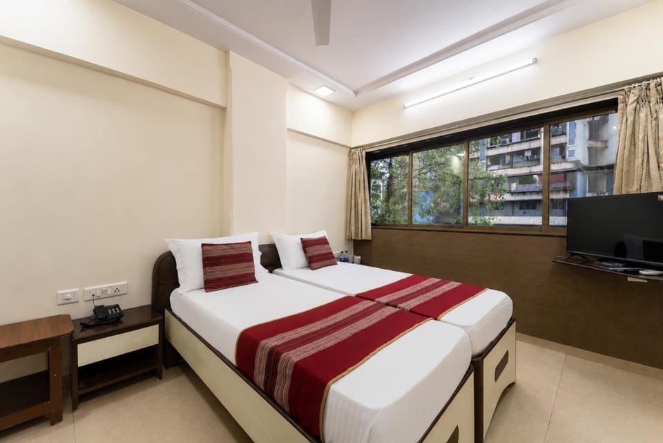 TV and multimedia, Bedroom, Street view