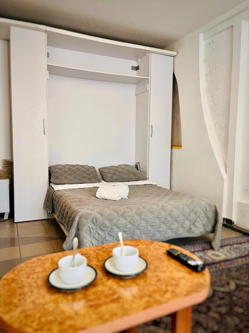 Bed, Photo of the whole room