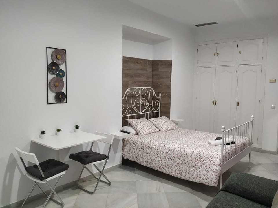 SALOTUR Tomas de Ibarra Apartment in Seville