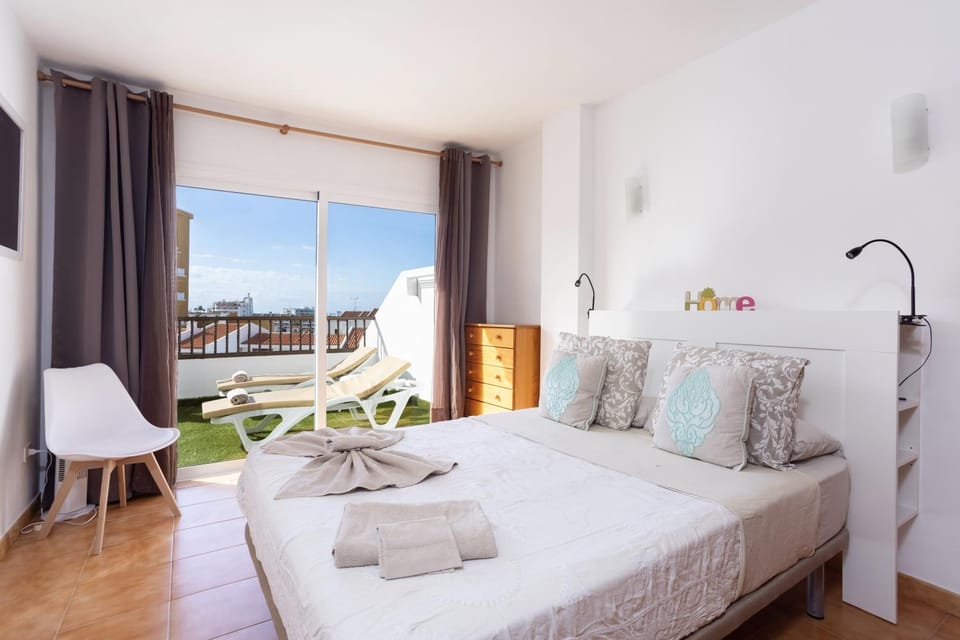 Home2Book Paradise Costa Adeje, Pool Apartment in Costa Adeje