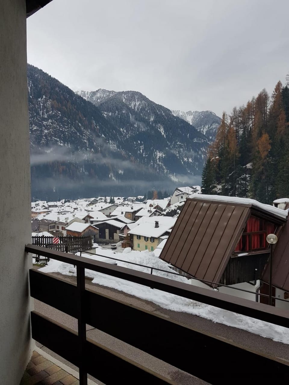Balcony/Terrace, Mountain view