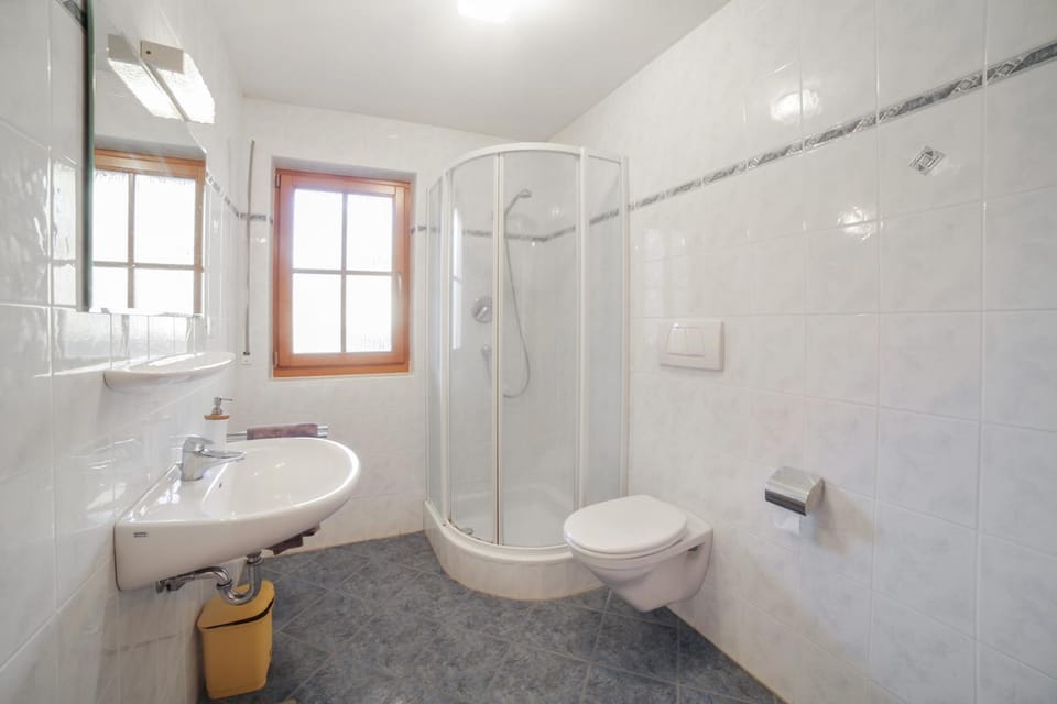 Bathroom, Living room