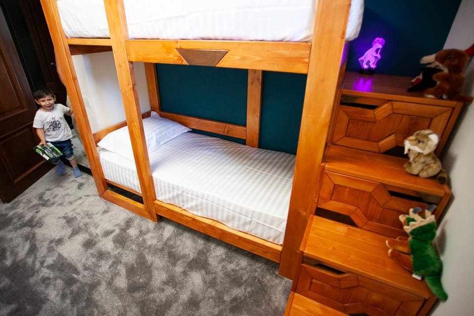 bunk bed