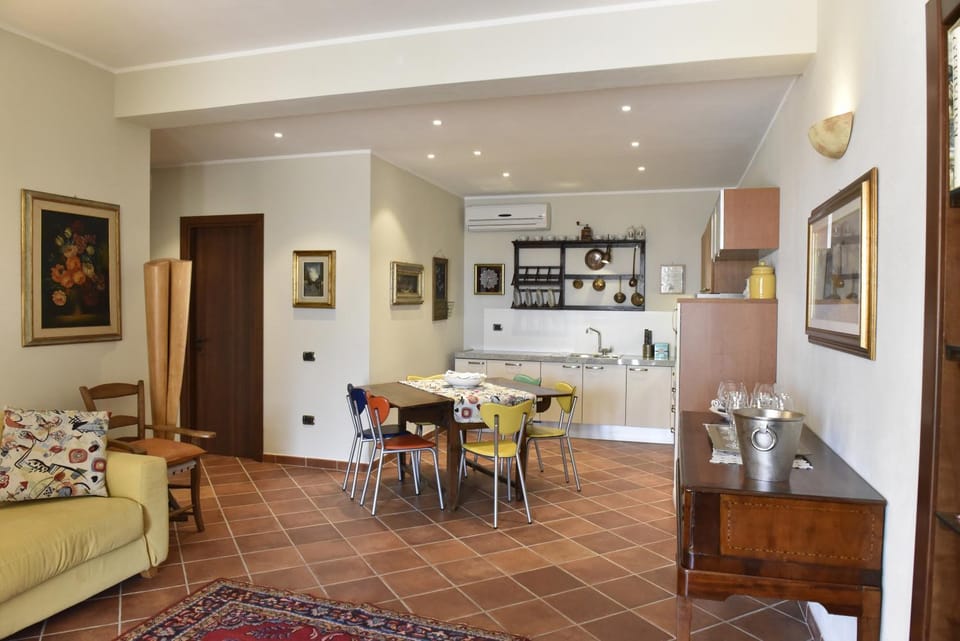 wine apartment le sedici Apartment in Tuscany