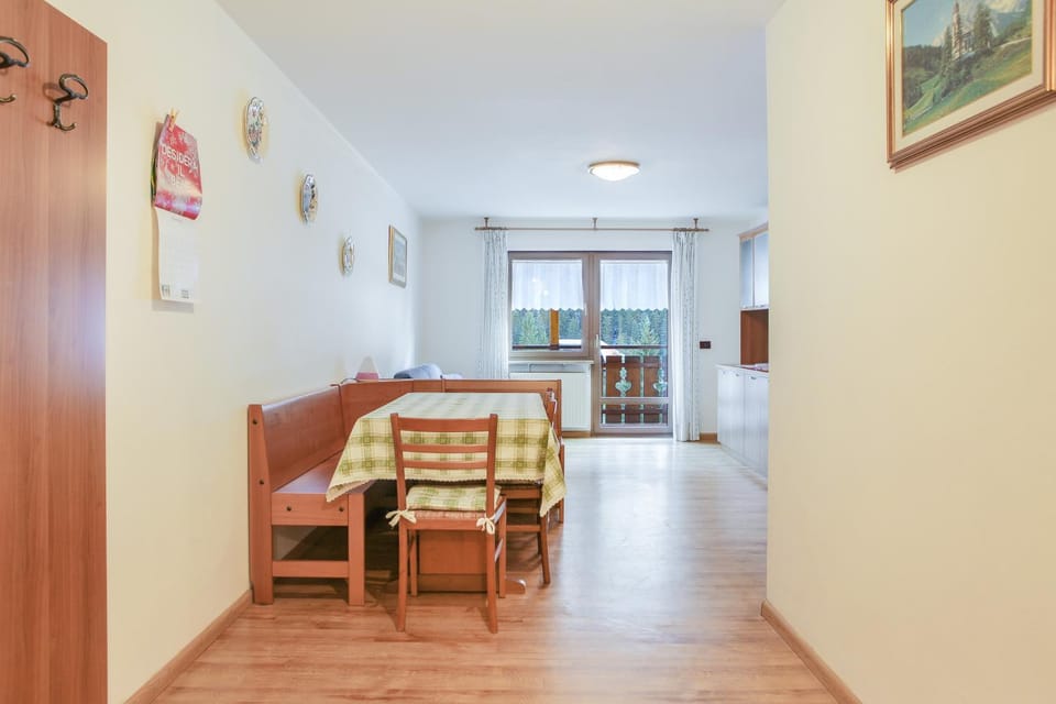 Property building, Living room, Bedroom