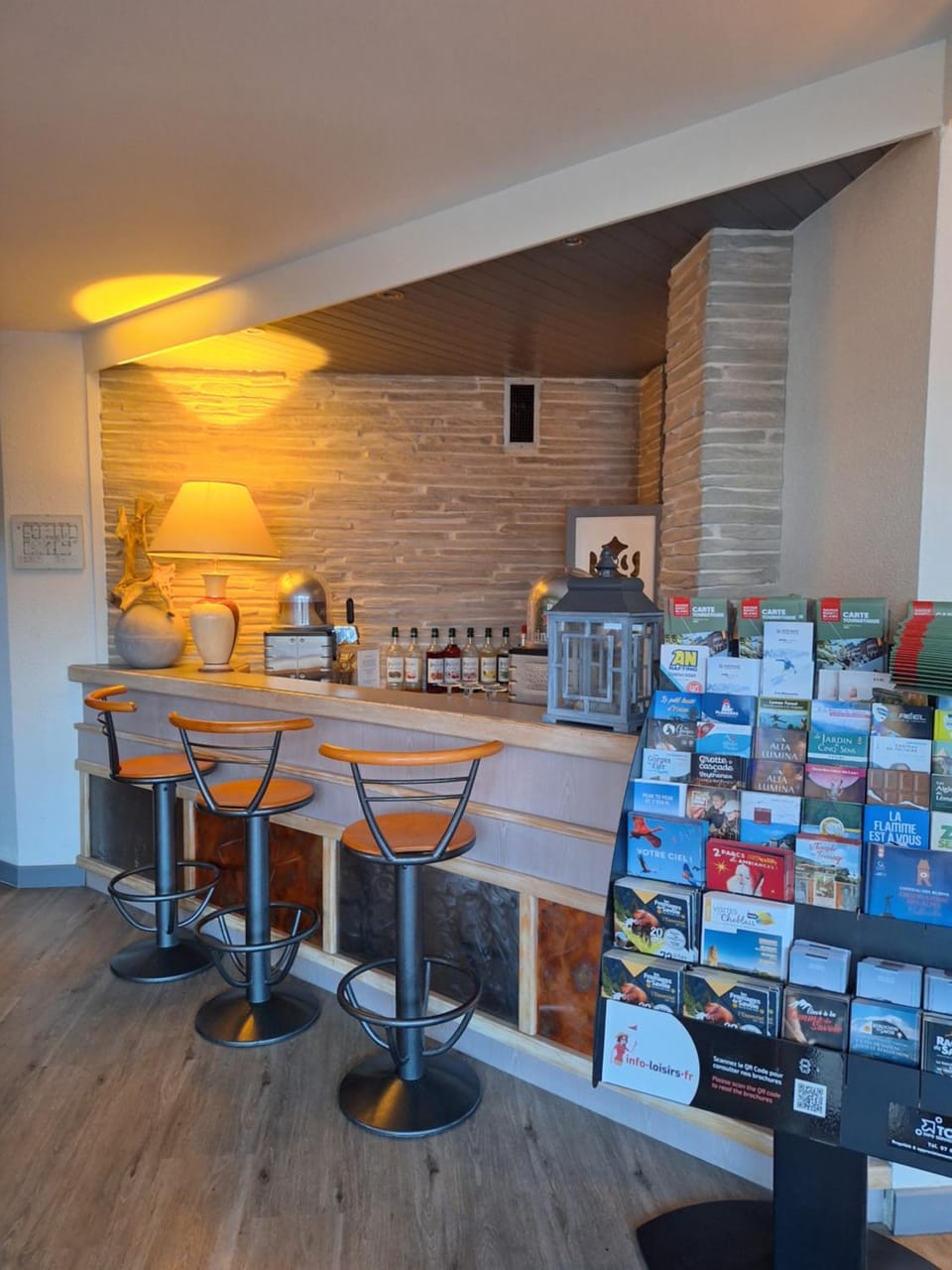 Lounge or bar