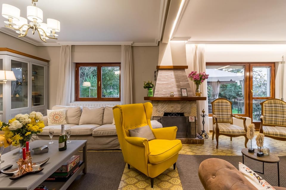 Property building, Living room