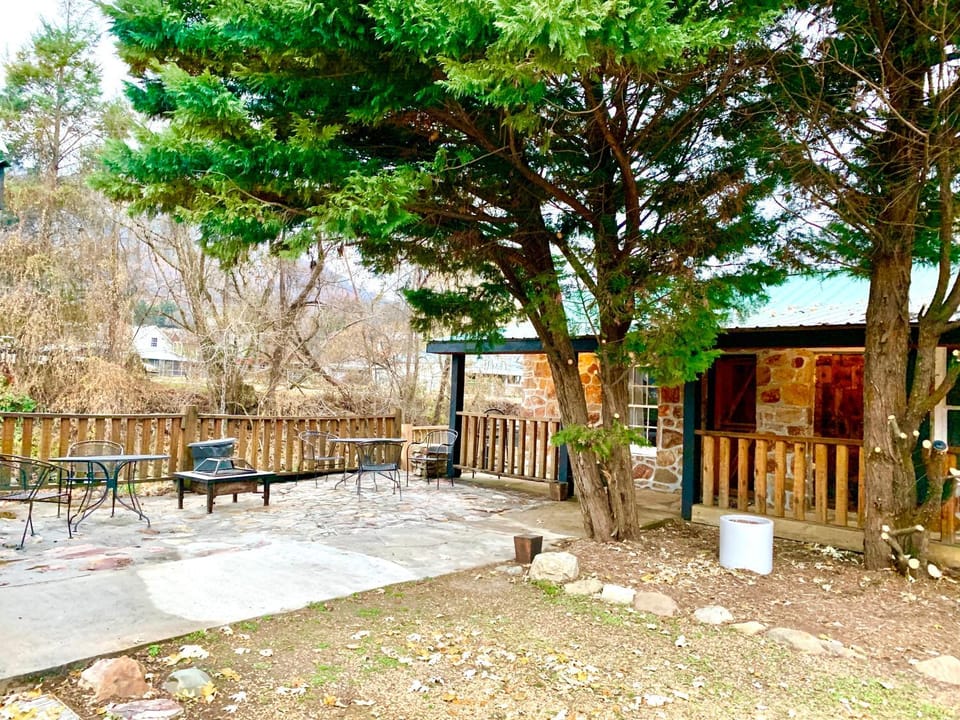 Property building, Patio, Activities, Garden, View (from property/room), Balcony/Terrace, City view, Garden view, Mountain view, River view, Street view, Area and facilities