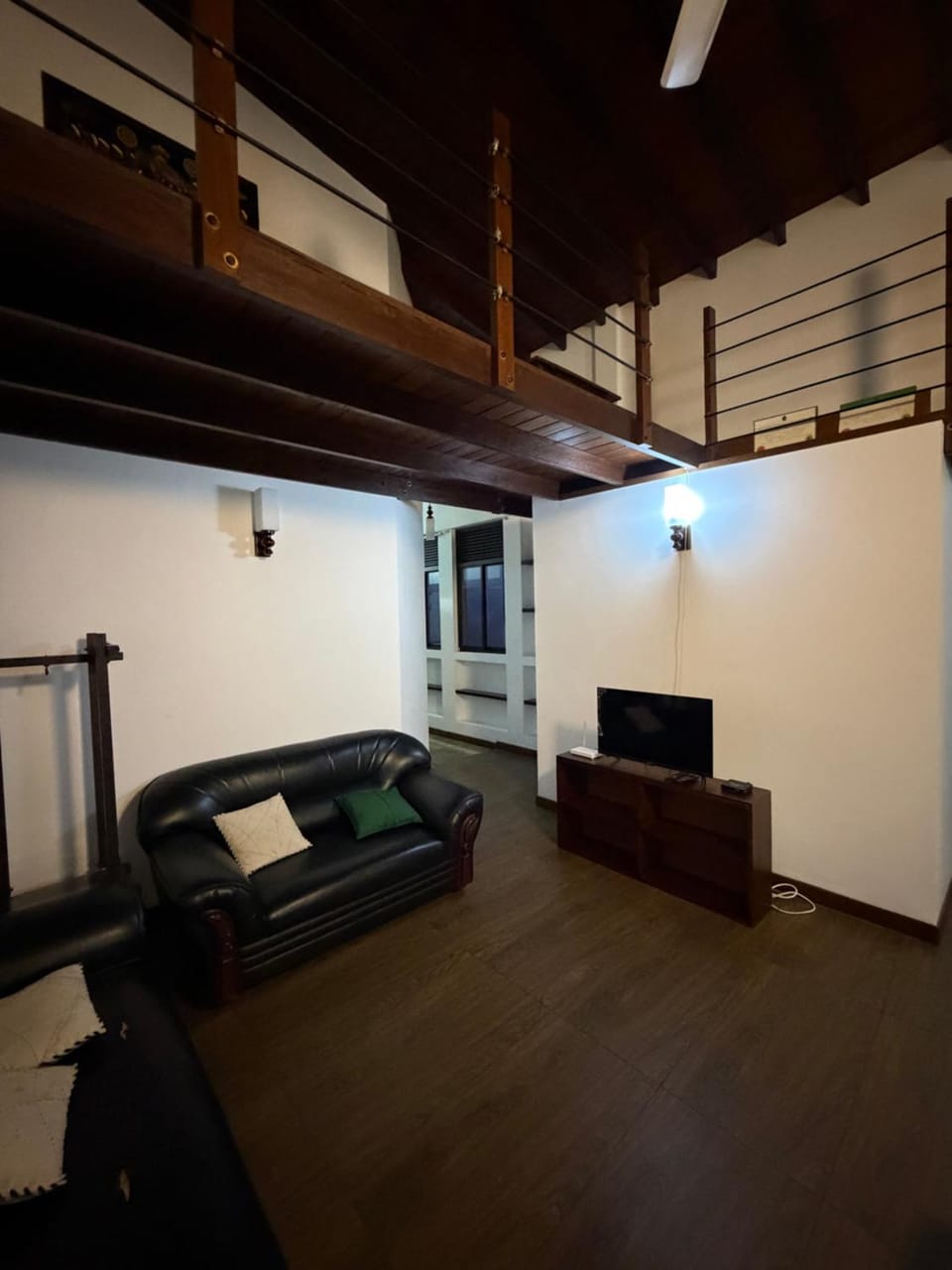 TV and multimedia, Seating area