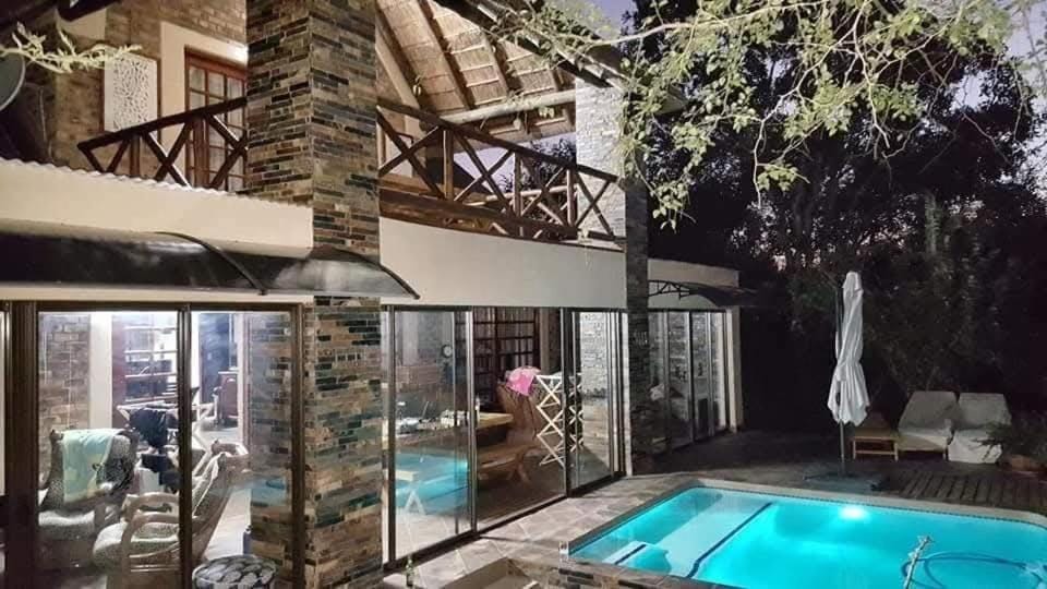 Loerie Escape - Marloth Park House in South Africa