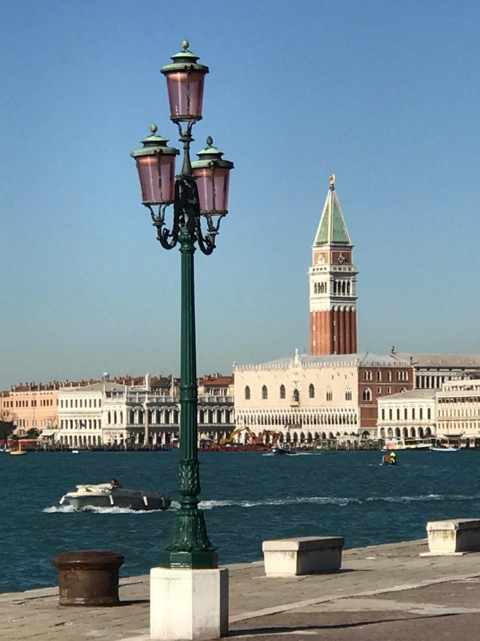 Nearby landmark, Landmark view