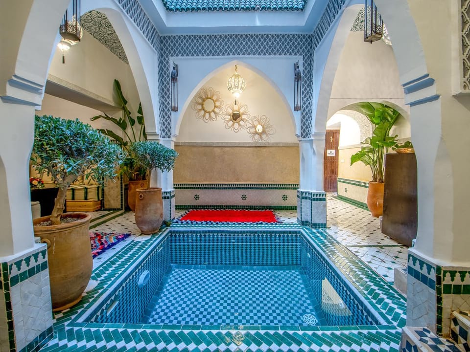 Swimming pool