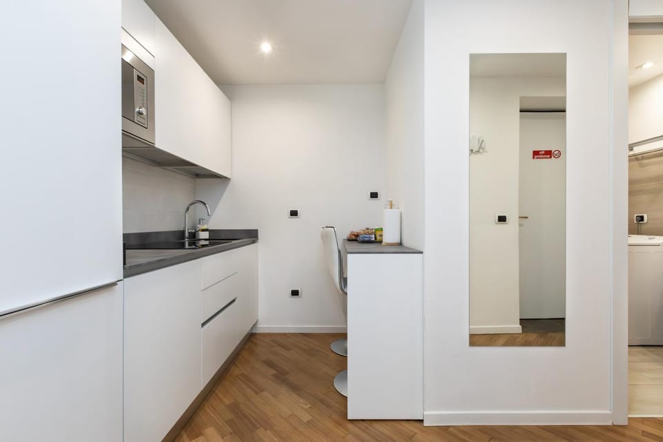 Kitchen or kitchenette, kitchen