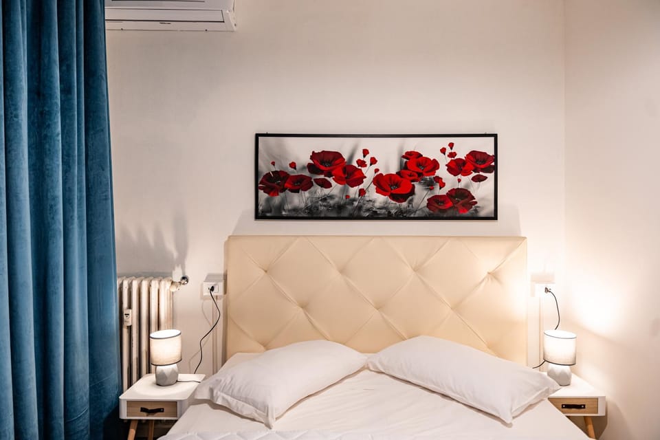 Bedroom, air conditioner