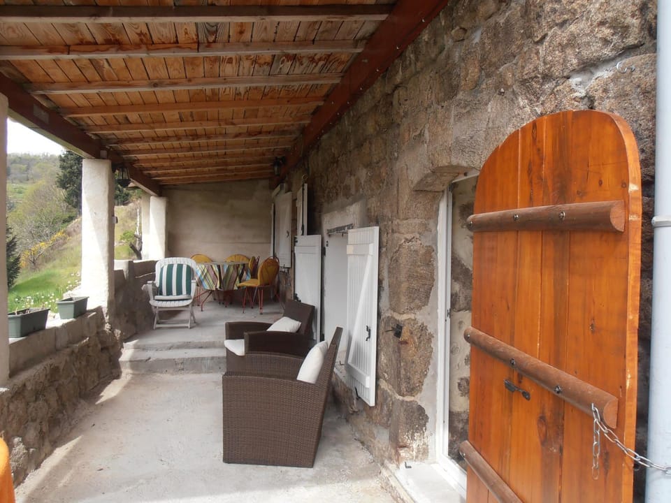 La Grange de La Coste Bed and Breakfast in Provence