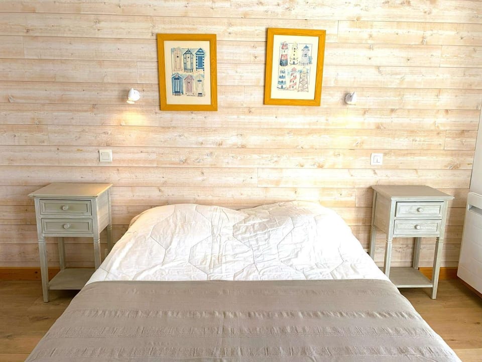 Maison moderne avec WIFI à 100m de la plage à Trégastel - FR-1-368-203 House in Trégastel