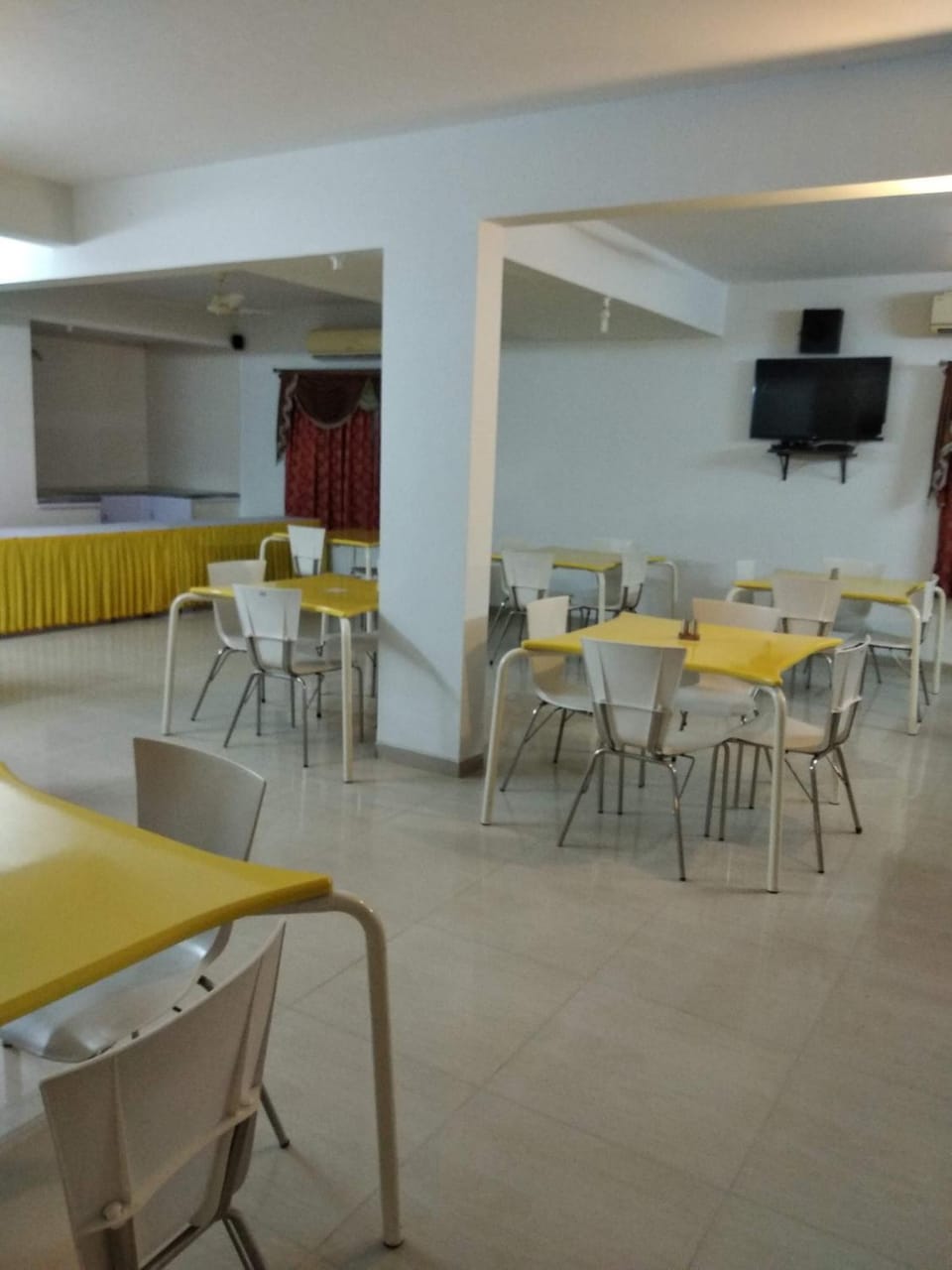 Restaurant/places to eat, Breakfast, Internal: Not applicable to any particular room