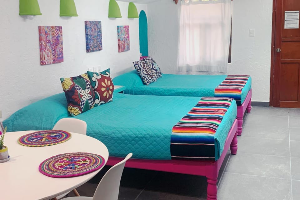Bed, Seating area