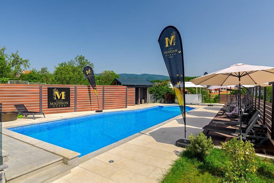 Activities, Swimming pool