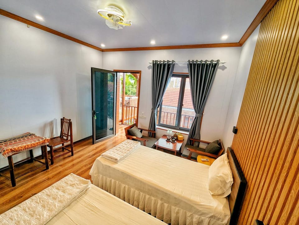 Bed, Living room, Photo of the whole room, Bedroom