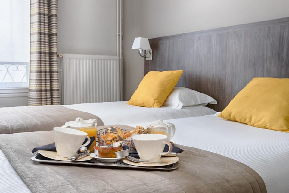 Bedroom, Breakfast, Continental breakfast