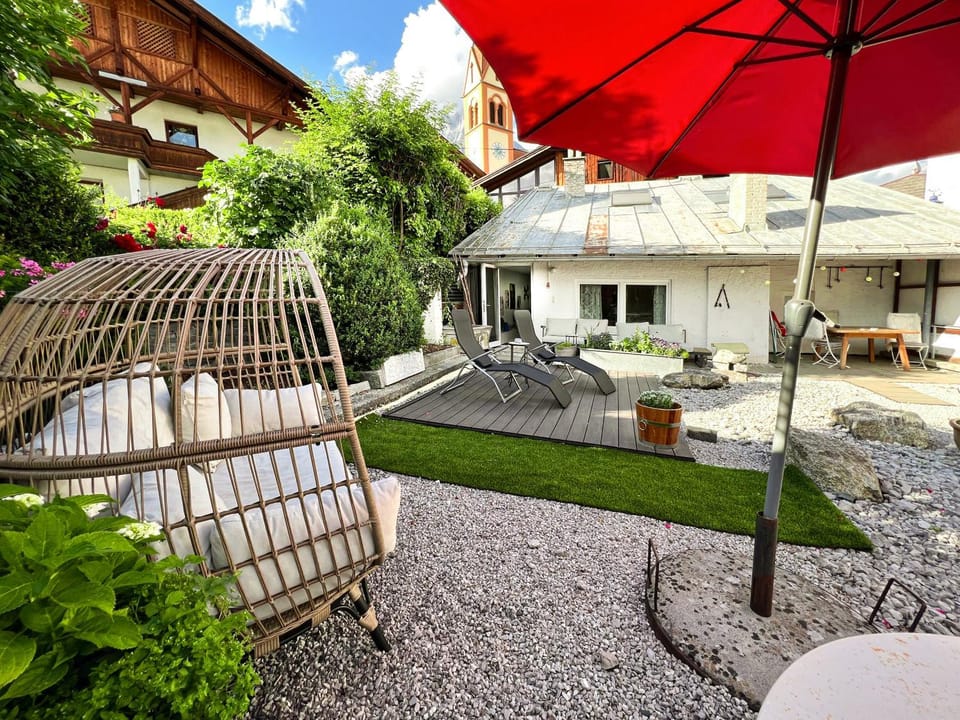 Property building, Garden view