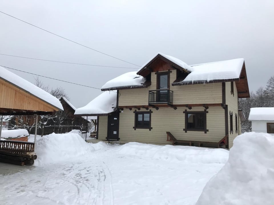 Берізка Apartment in Ukraine