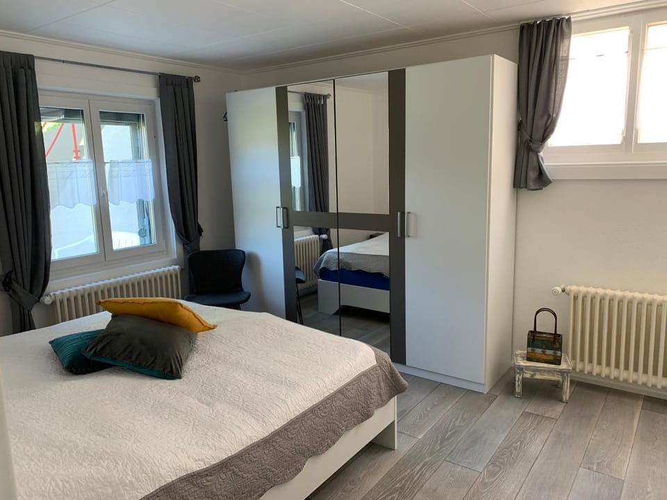 Bed, Photo of the whole room