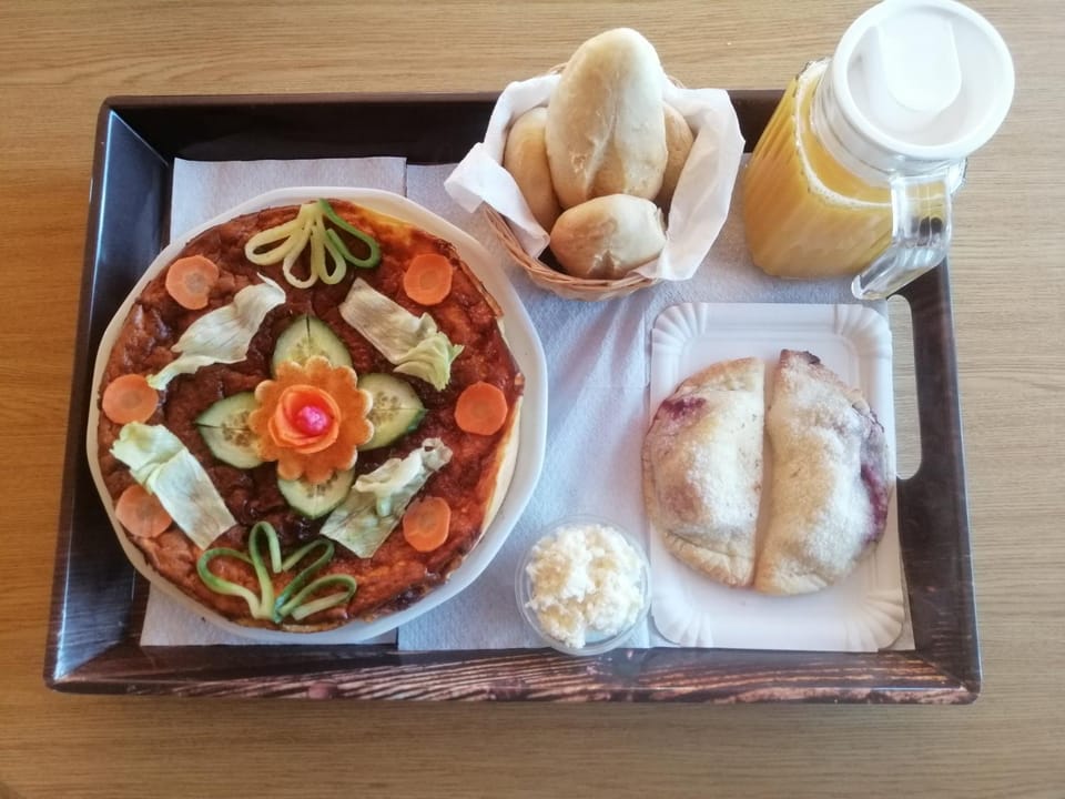 Food and drinks, Food, Breakfast, Continental breakfast