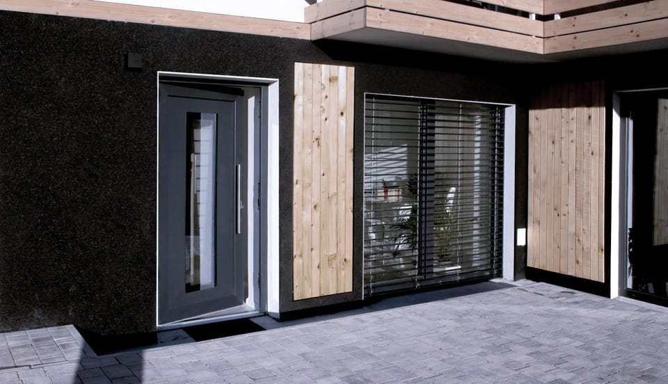 Property building, Facade/entrance