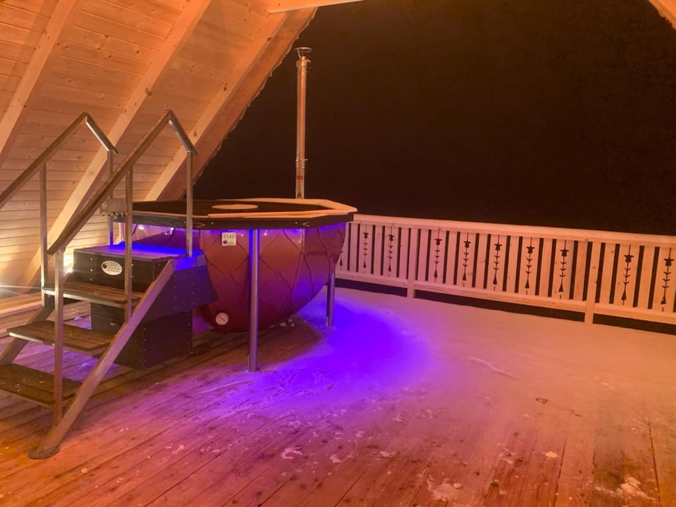 Domek Górski Zakątek z Jacuzzi Chalet in Zakopane