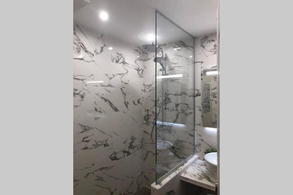 Fruitiers1 Apartment in Saint-Denis, France