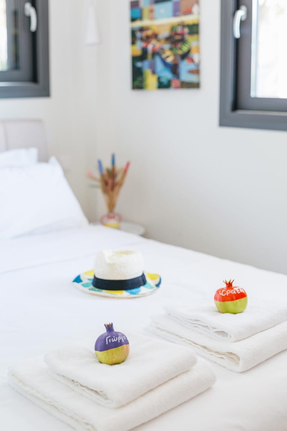 Bed, Bedroom, towels