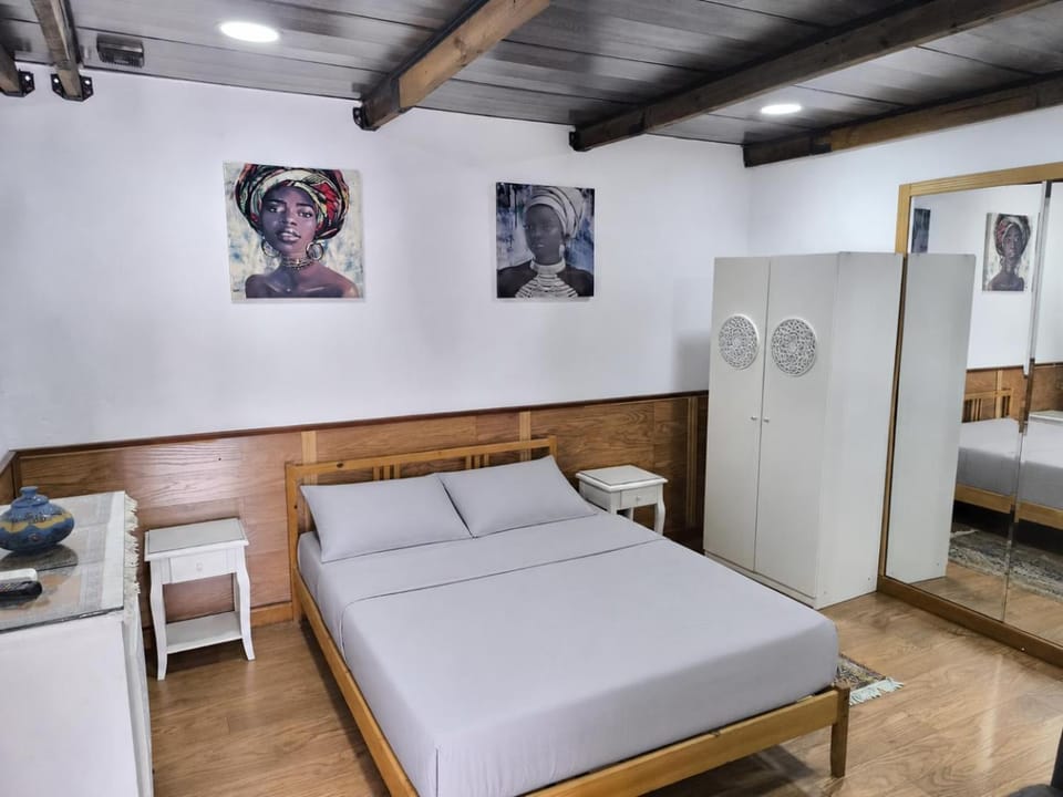 Ático con terraza cerca de la Mezquita-Catedral Apartment in Cordoba