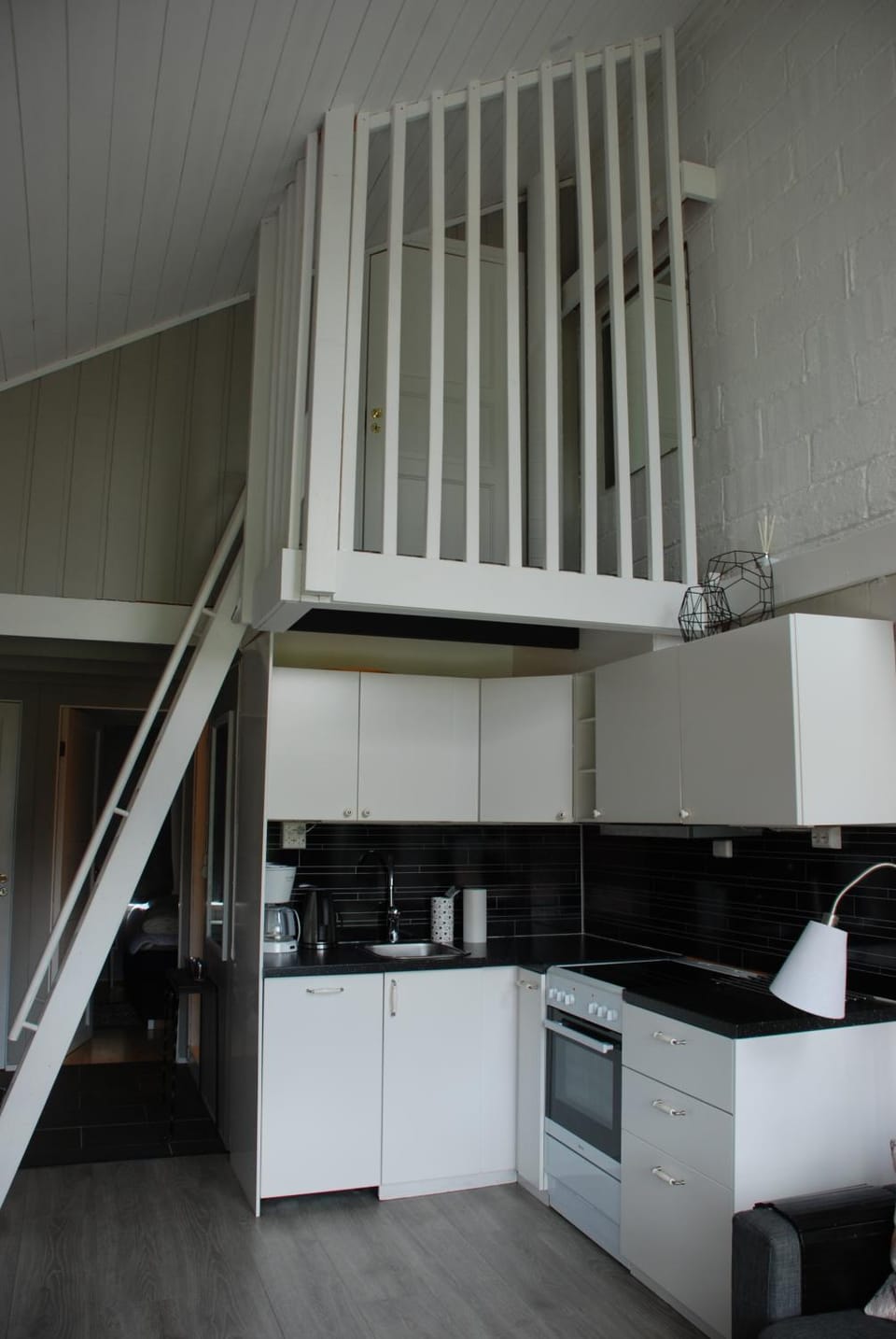 Coffee/tea facilities, stove, kitchen