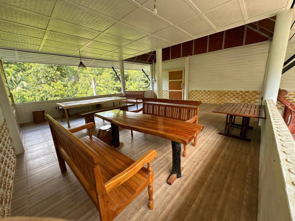 Seating area