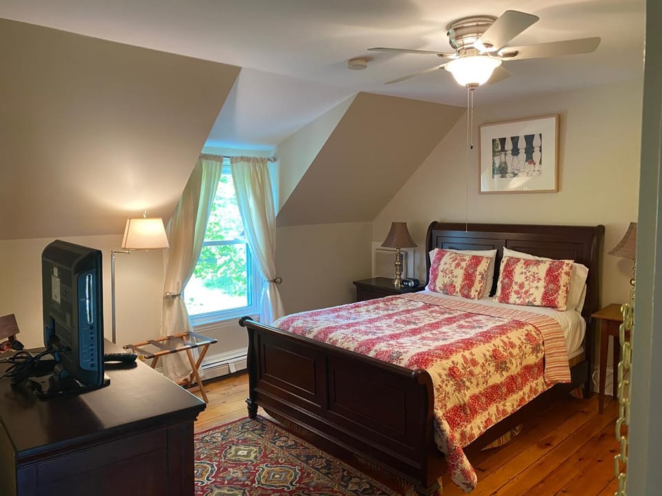 James Place Inn Bed and Breakfast Bed and Breakfast in Freeport