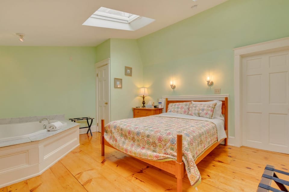 Bed, Bath