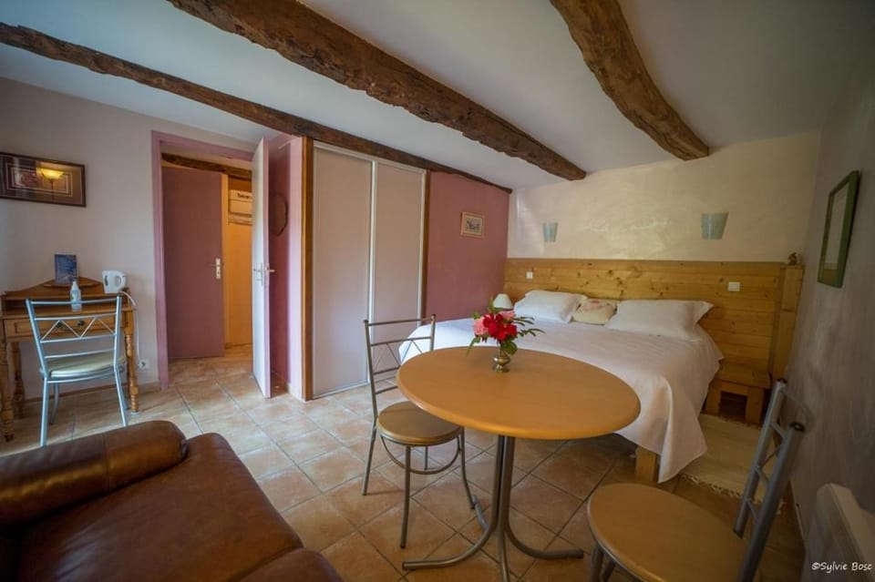 Chambre d'hotes La Source Aveyron Bed and Breakfast in Occitanie