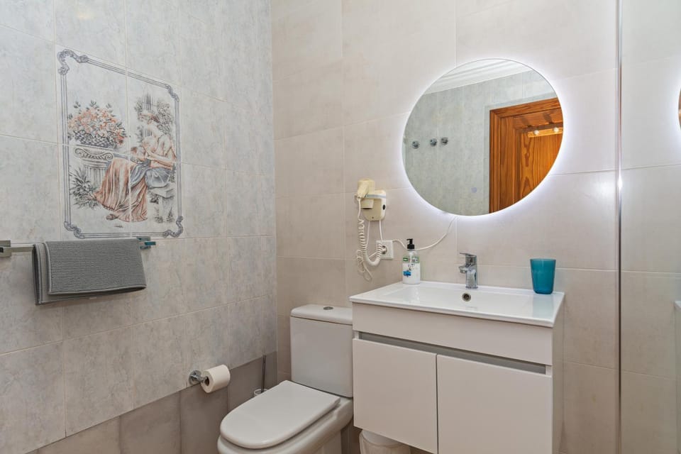 Toilet, Bathroom