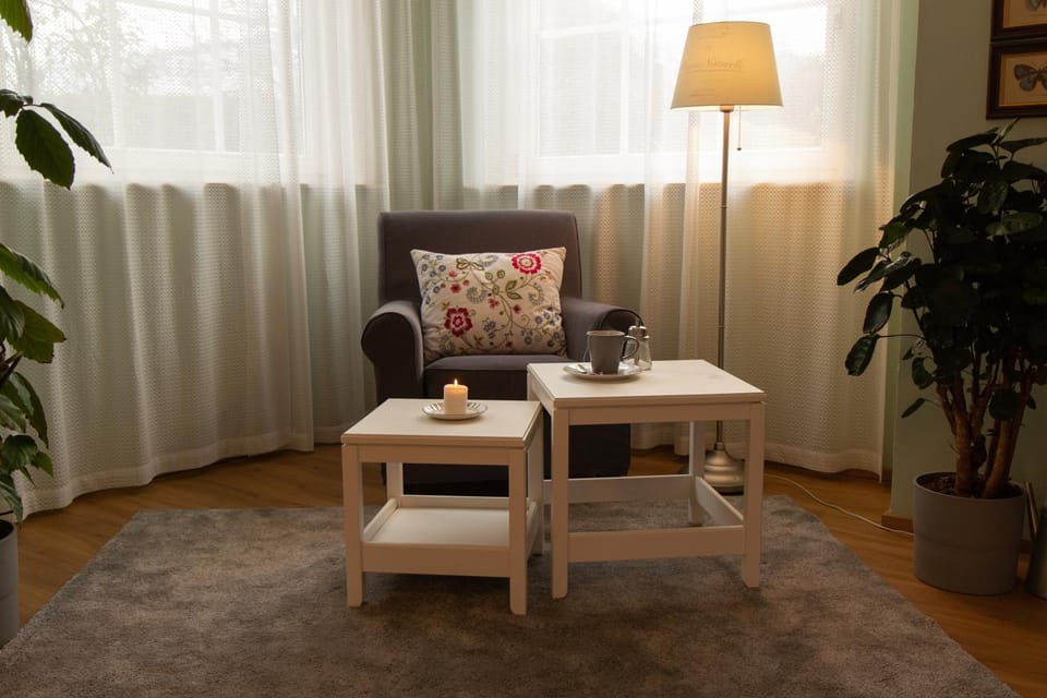 Living room, Seating area
