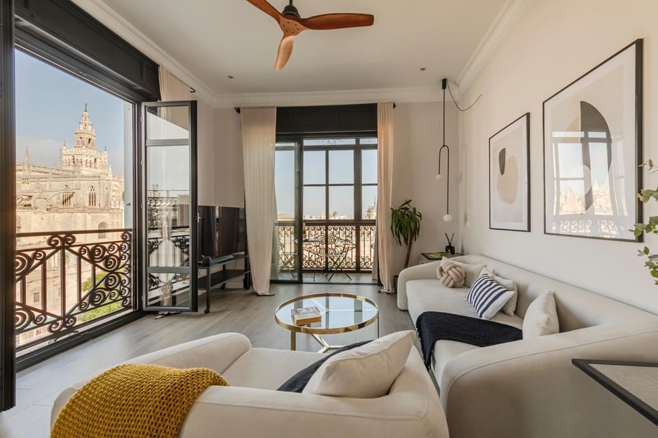 TV and multimedia, View (from property/room), Balcony/Terrace, Living room