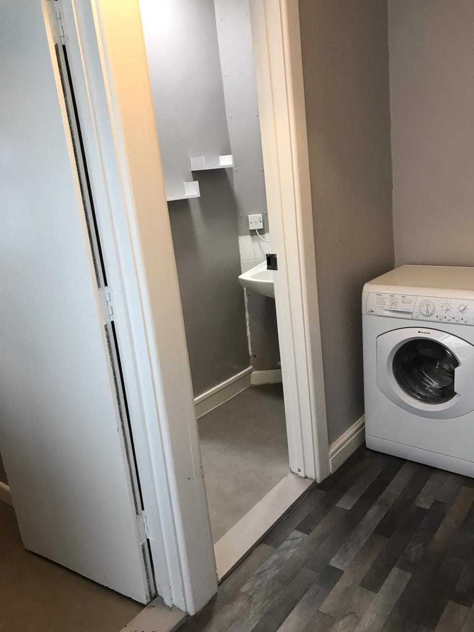 Studio Flat with Parking near City Centre Apartment in Plymouth
