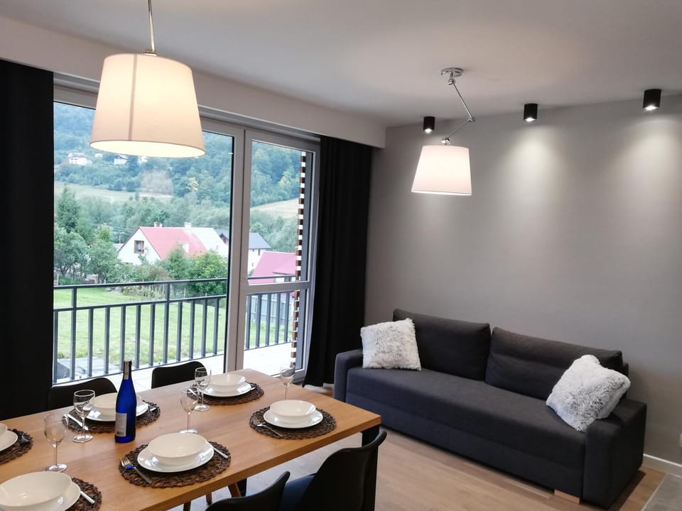 Living room, Seating area, Dining area