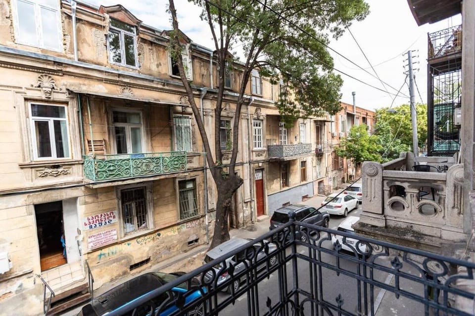 City Center 2BR Apt with 3 Balconies - By Wehost Apartment in Tbilisi, Georgia