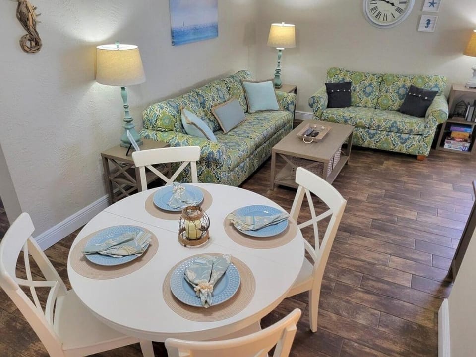 503 - Best Value No Balcony Apartment in Edgewater