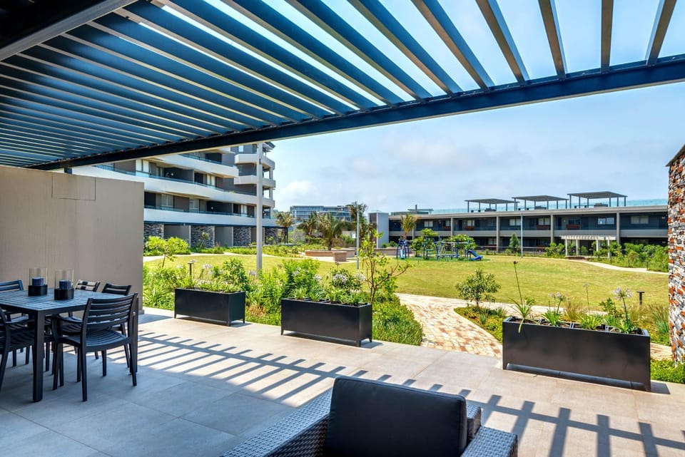 Patio, Garden view