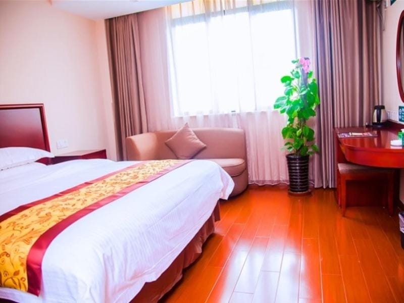 GreenTree Inn Shanghai MinHang District PuJiang Town JiangYue Road Metro Station Hotel Hotel in Shanghai