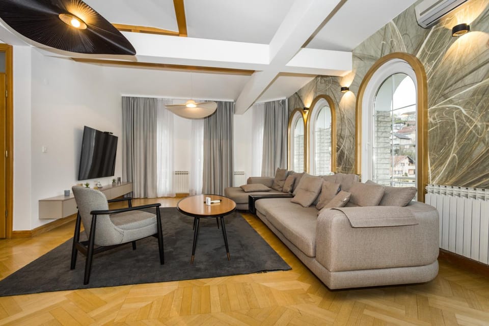TV and multimedia, Living room, Seating area
