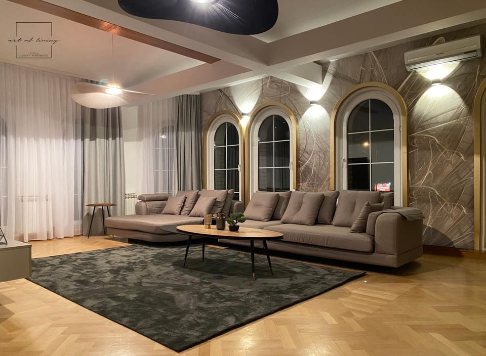 Living room, Seating area